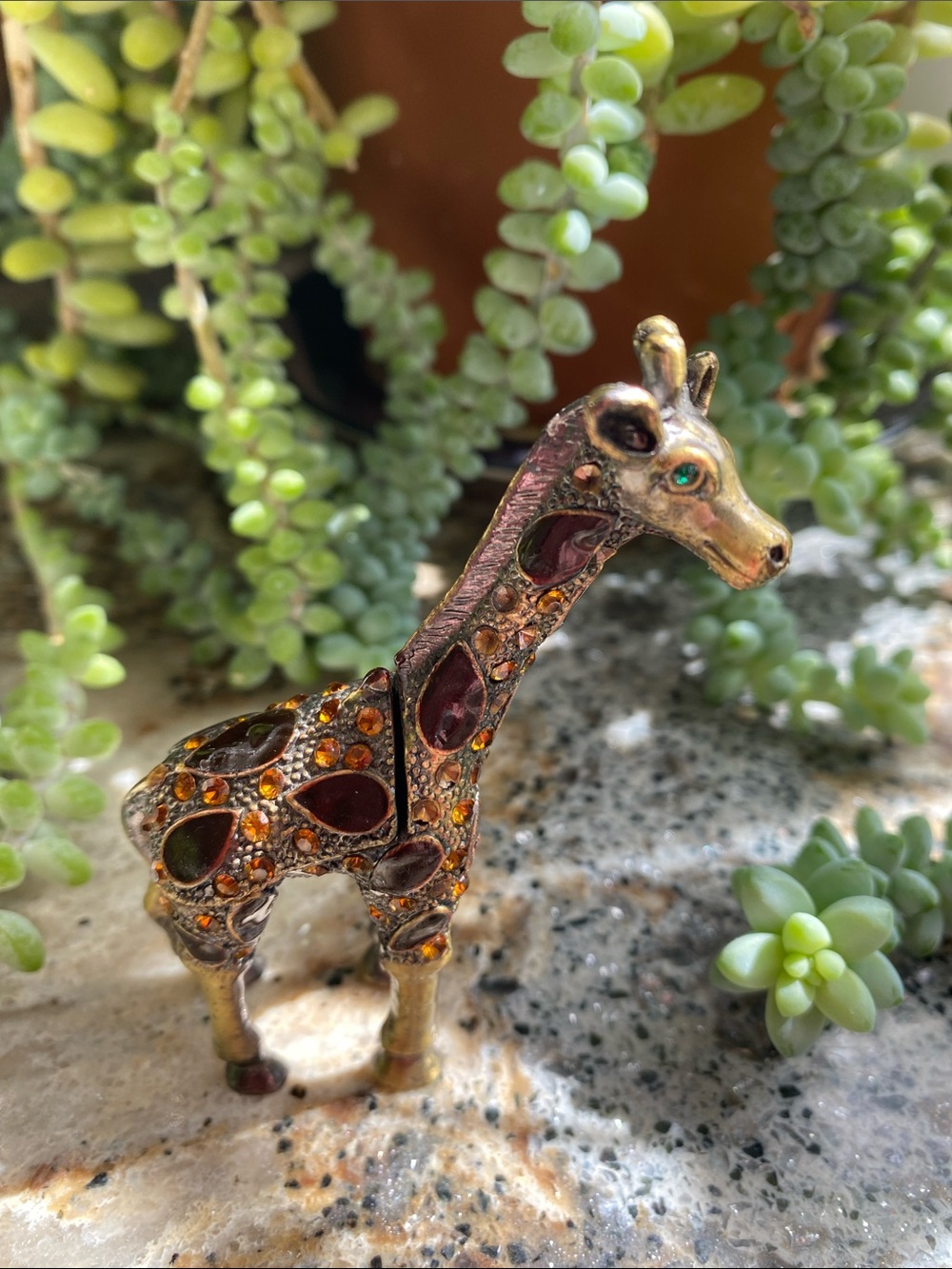 🦒Vintage🦒Jeweled Giraffe Hinged Box Figurine